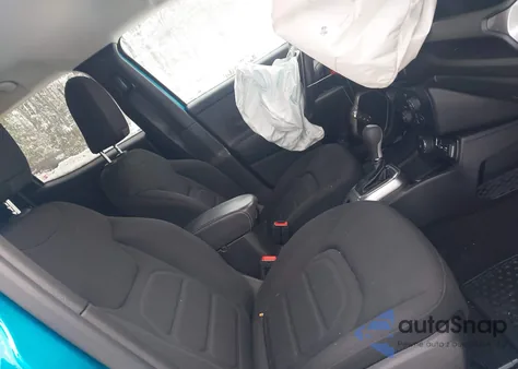 2022 Jeep Renegade Latitude 4X4 z USA, uszkodzony, nr VIN ZACNJDB12NPN83931